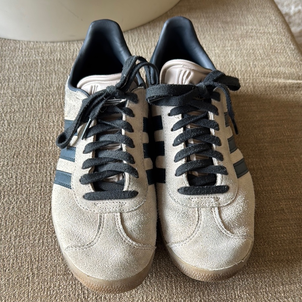 Adidas Cream and Black Sneakers Classic Low-Top